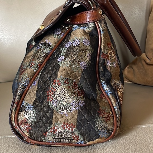 FENDI EUC TOBACCO PEQUIN STRIPES FABRIC AND LEATHER MAGIC SHOULDER BAG RARE FIND - Picture 11 of 17